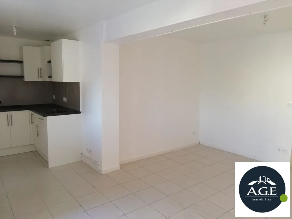 Köök - Renovated Flat in Quiet Residence, Hanches
