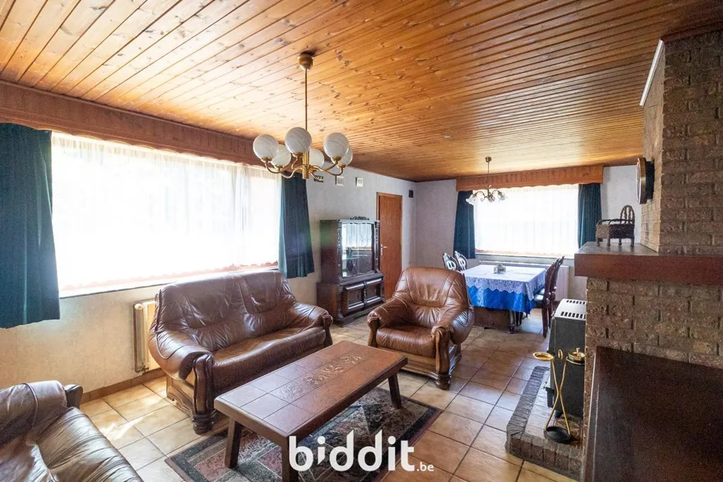 Elutuba - Well-located House on Large Plot in Central Area