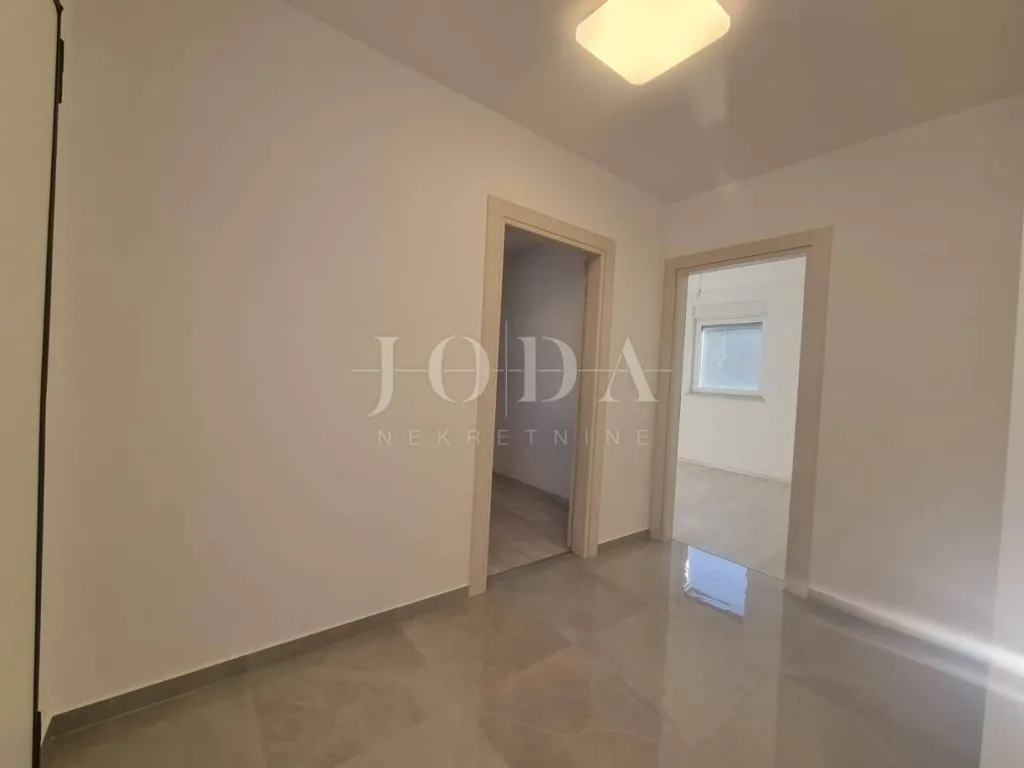 Entrée - Apartment with Terrace in Vinodolska