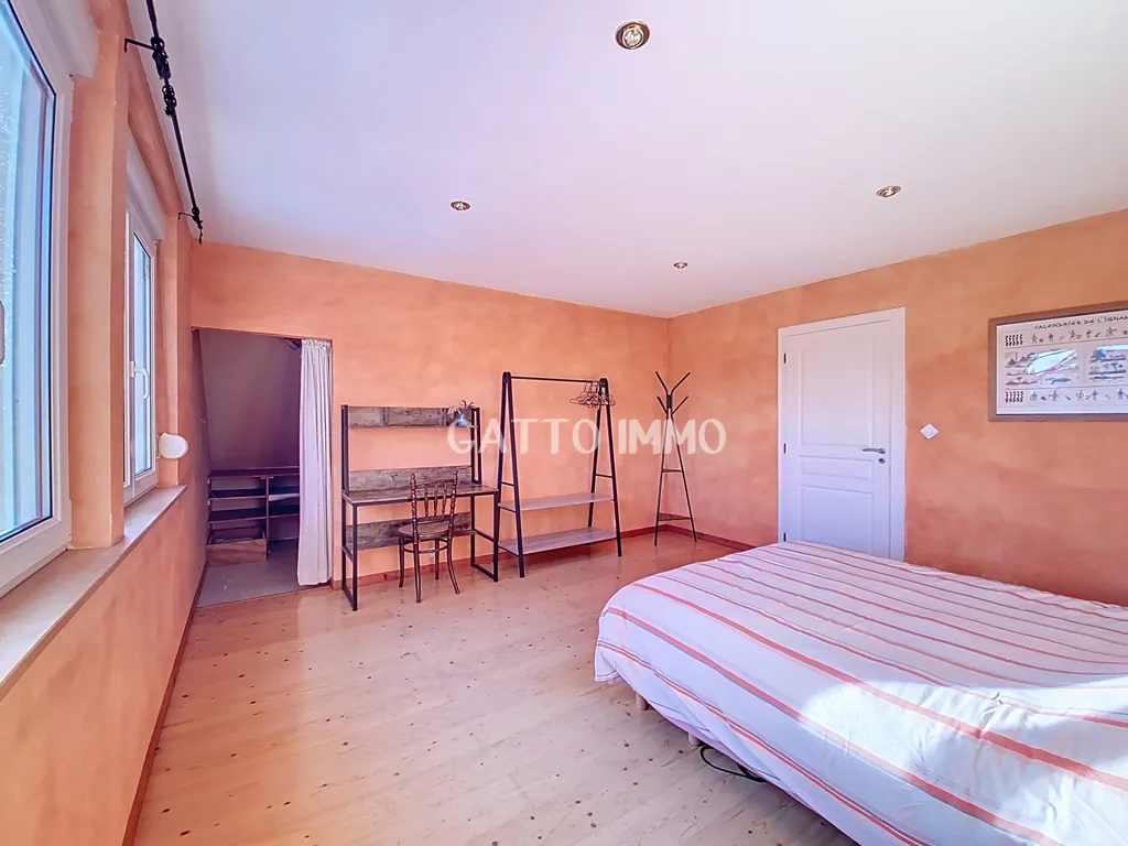 Magamistoad - Spacious House with Véranda in Rémilly