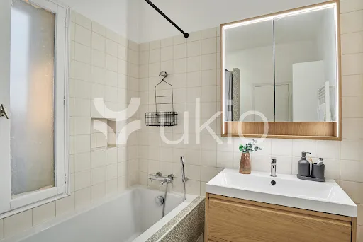 Salles de bain - Appartement de Luxe Rénové avec Ascenseur à Paris 5ᵉ