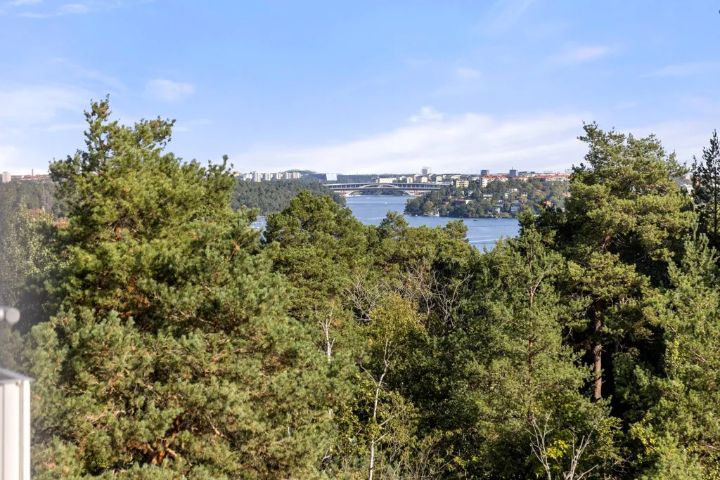 Balcon - Renovated Apartment with Mälaren View in Södermalm