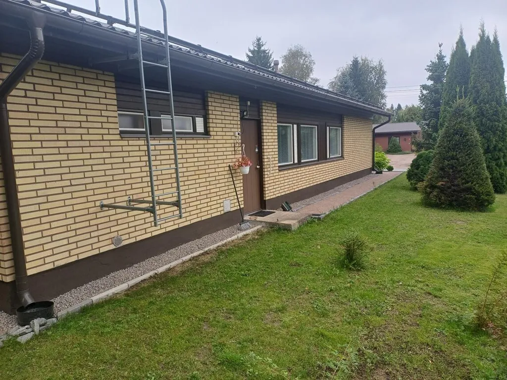 Välivaade - Detached House with Sauna in Central Location