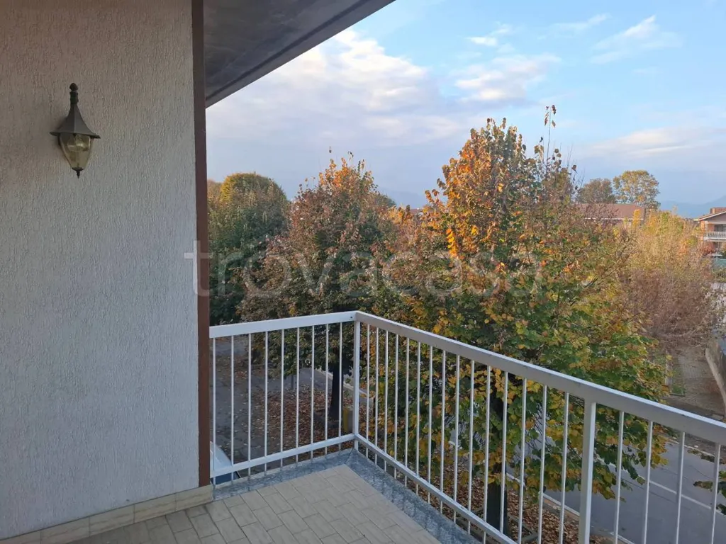 Balcon - Apartment with Private Garden in Scalenghe