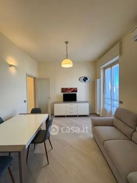 Elutuba - Fully Renovated Flat with Balcony in Novi Ligure Centre