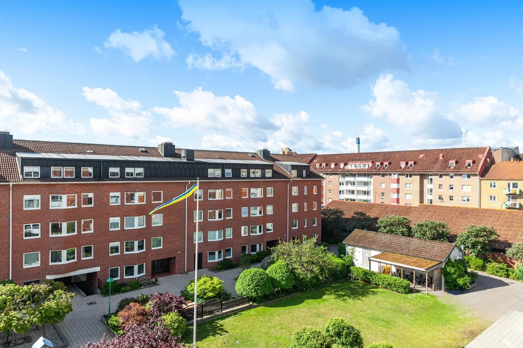 Vue aérienne - Renovated Flat with Balcony in Central Area