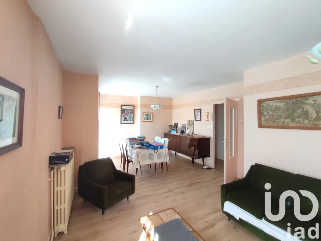 Séjour - Appartement T3 avec Balcon à Ussel