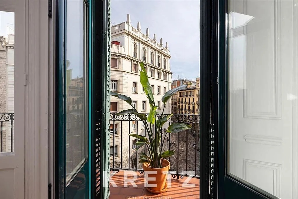 Rõdu - Apartment with Balcony in Eixample Izquierdo