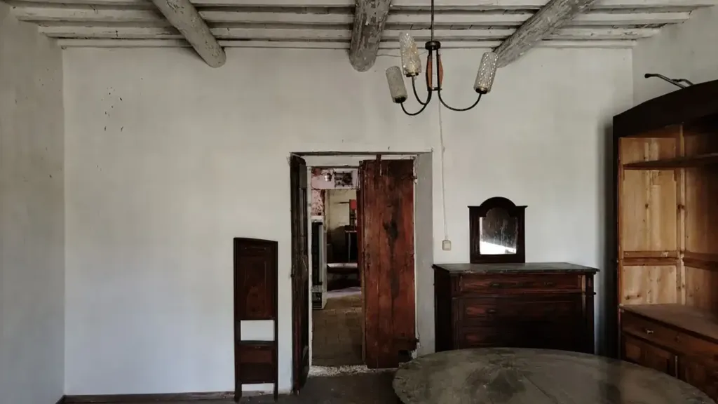 Dining Room - Rustic Stone Cottage with Forest Access in Galeata