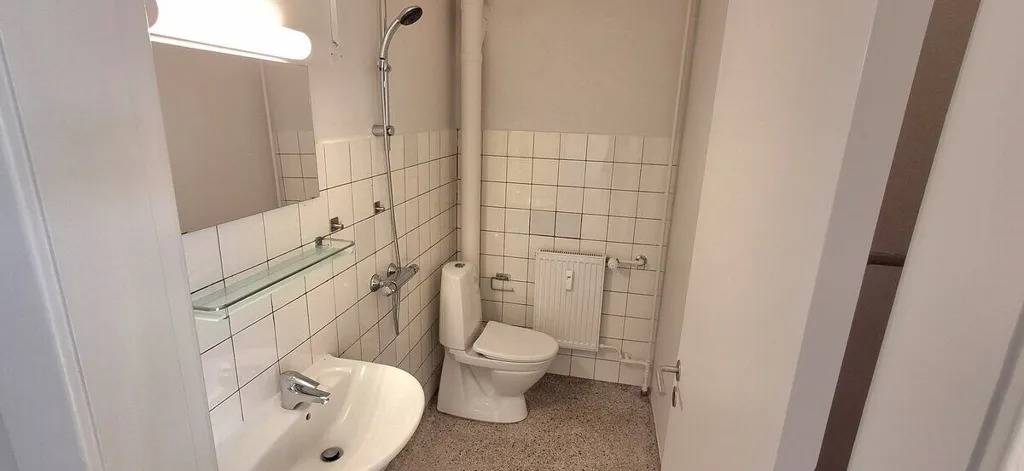 Salles de bain - Two-Bedroom Flat with Pets Allowed in Frederikshavn