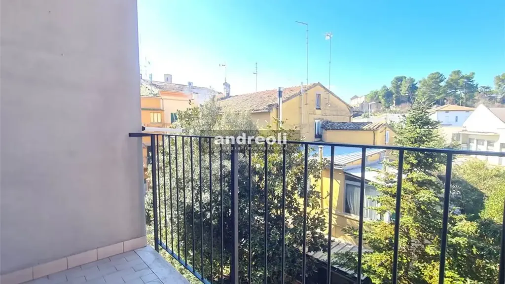 Balcon - Bright Apartment with Balcony in Jesi
