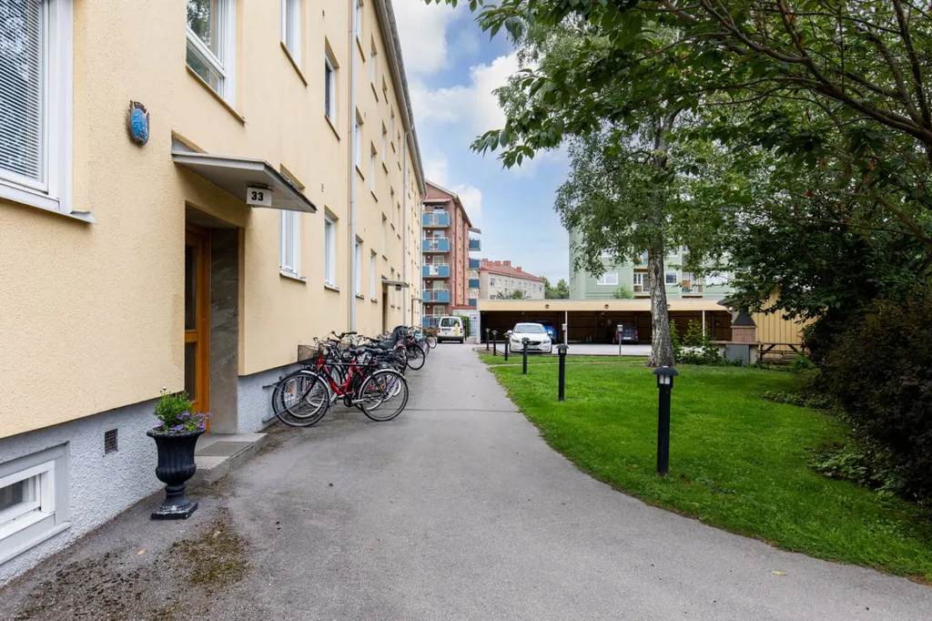 Välivaade - One-Bedroom Flat with Balcony in Örebro