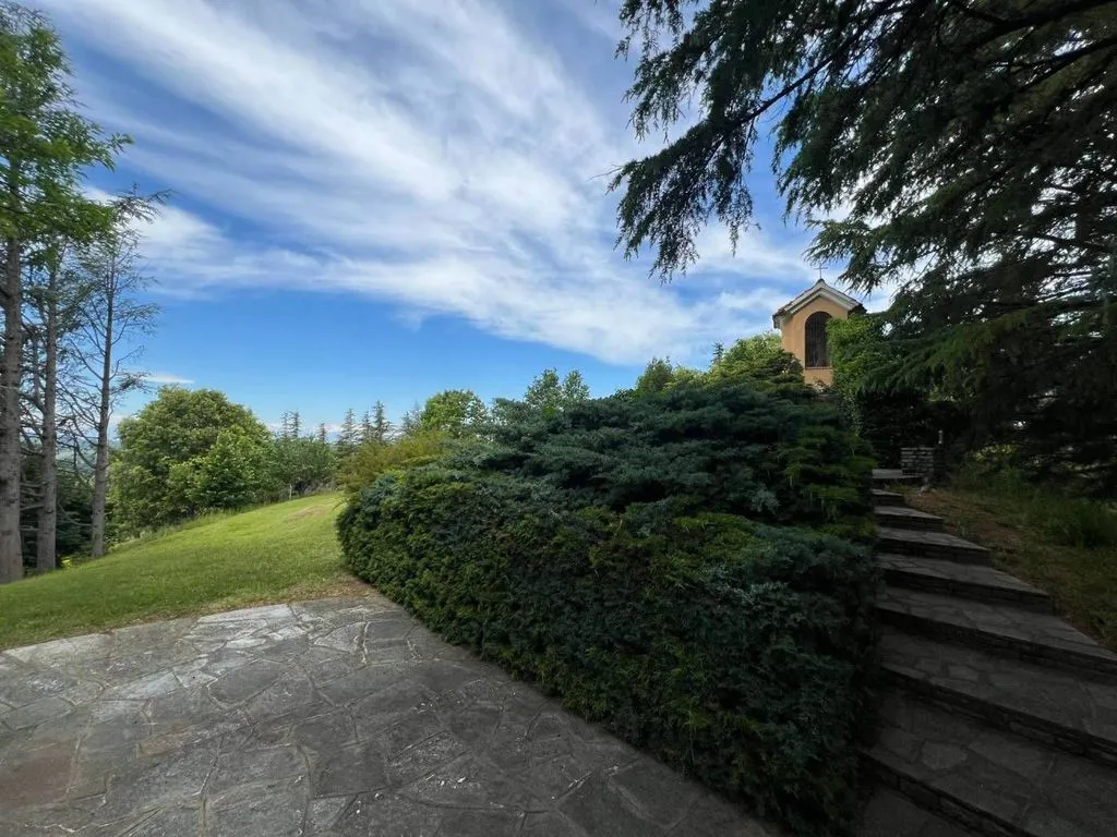 Jardin - Luxury Villa with Panoramic Views in Moncucco Torinese