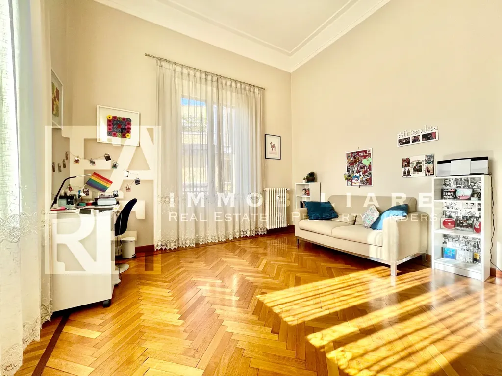 Elutuba - Renovated Apartment with Private Courtyard in Parioli