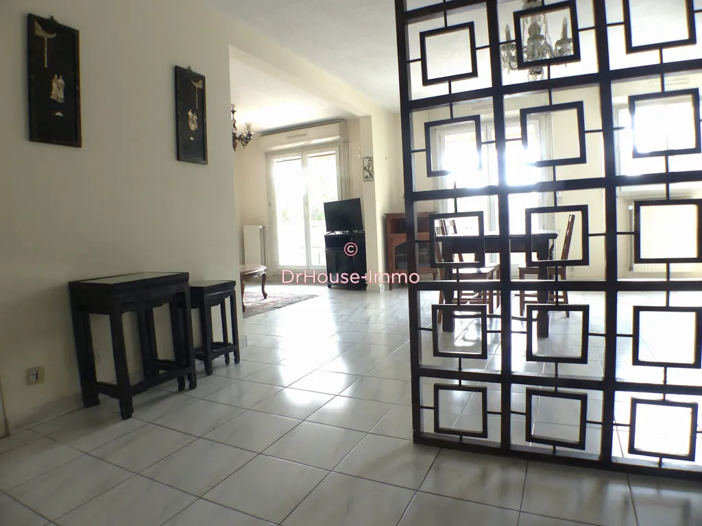 hallway_entrance