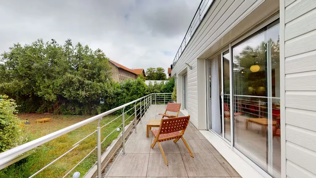 Terrasse - Appartement Meublé avec Internet à Nanterre