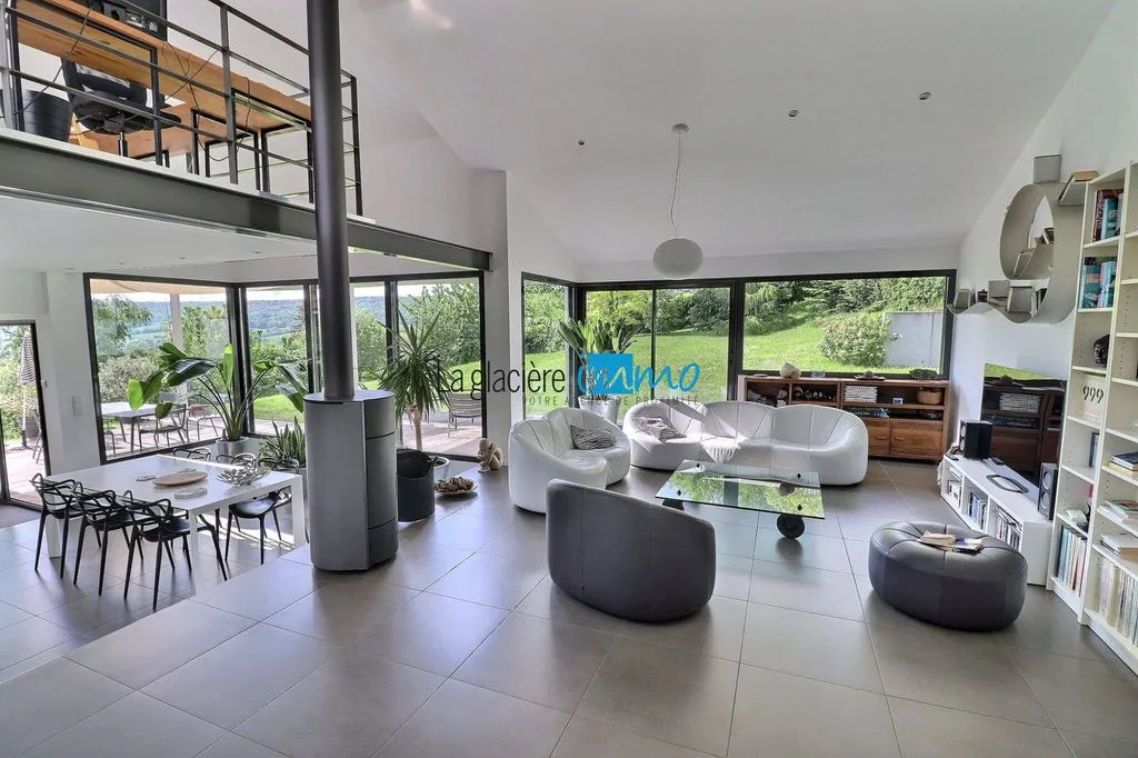 Séjour - Maison Contemporaine avec Vue Panoramique à Chanonat