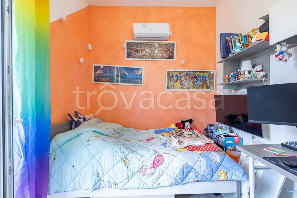 Chambres - Trilocale with Terrace in Bordighera
