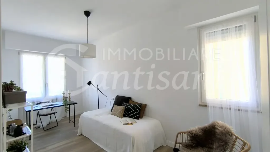 Bedrooms - Rearranged Apartment with Balcony in Florence