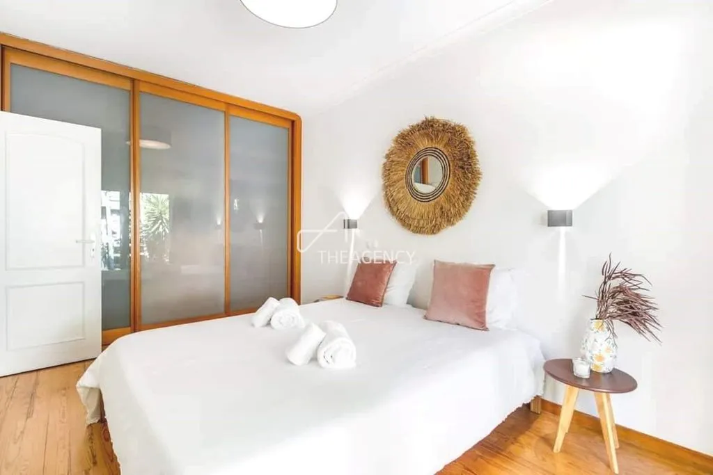 Bedrooms - Luxury Villa with Pool in Charneca de Caparica