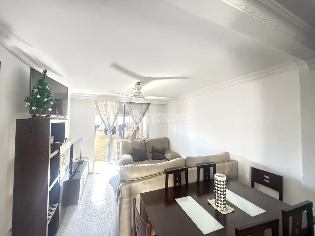 Salle à manger - 1970s Flat with Air Conditioning in Huelva