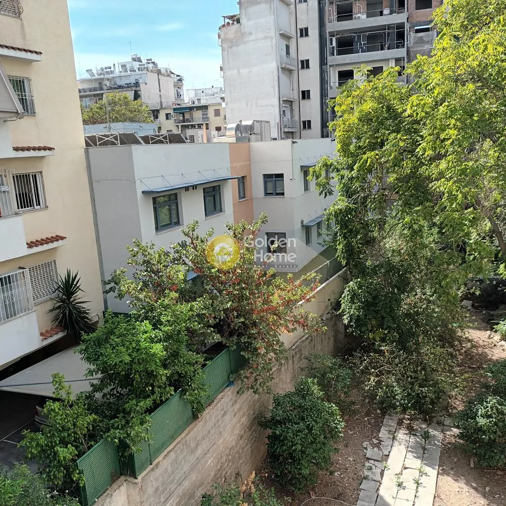Aed - Renovated Flat with Balcony in Athens Centre