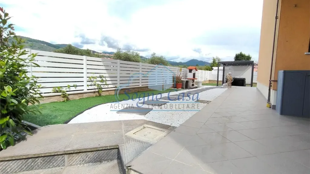 Terrasse - Flat with Garden in Castelnuovo Magra
