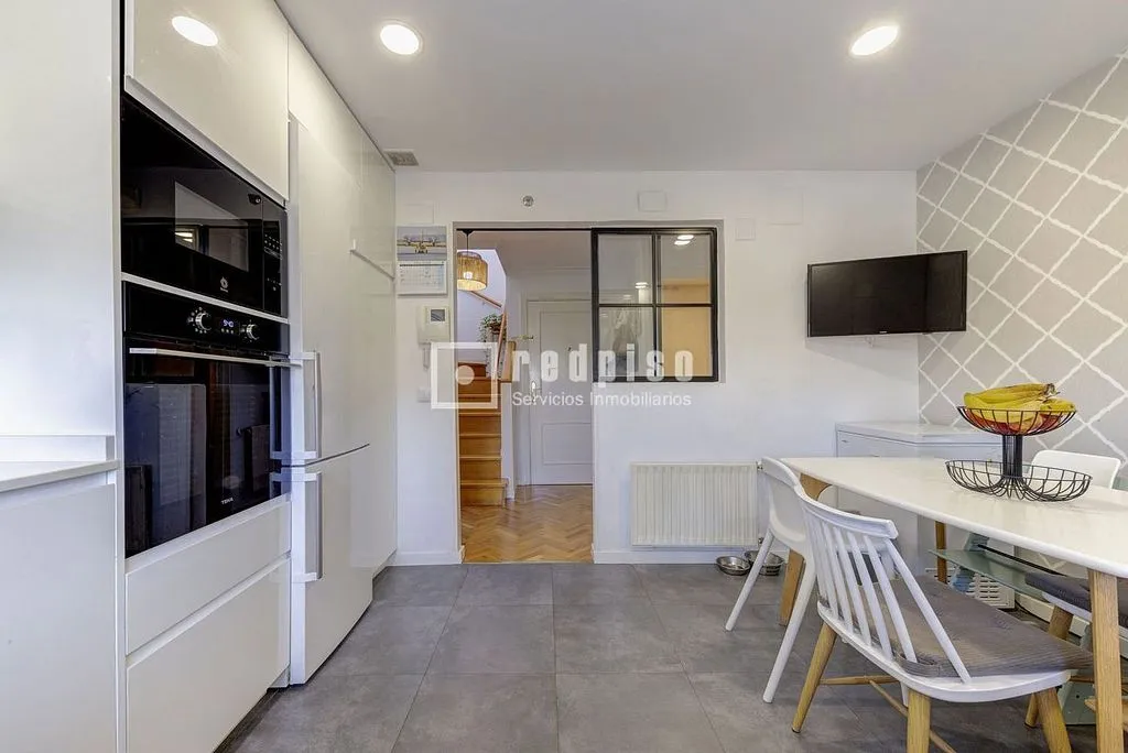 Kitchen - Duplex with Pool and Terrace in Boadilla del Monte