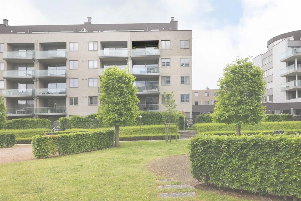 Jardin - Appartement avec Terrasse et Parking à Hasselt