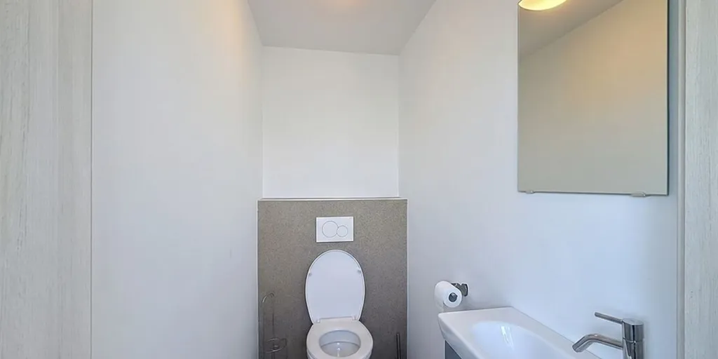 Vannitoad - Spacious 3-Bedroom Apartment with Terrace in Sint-Niklaas