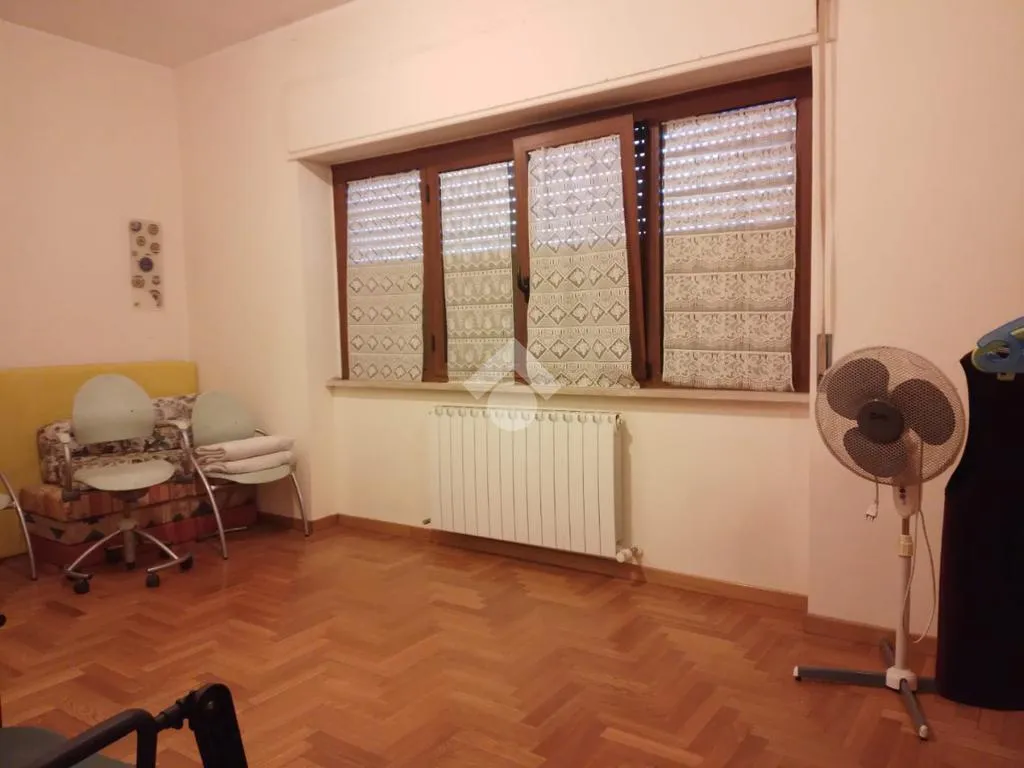 Chambres - Apartment with Balcony in Castrolibero
