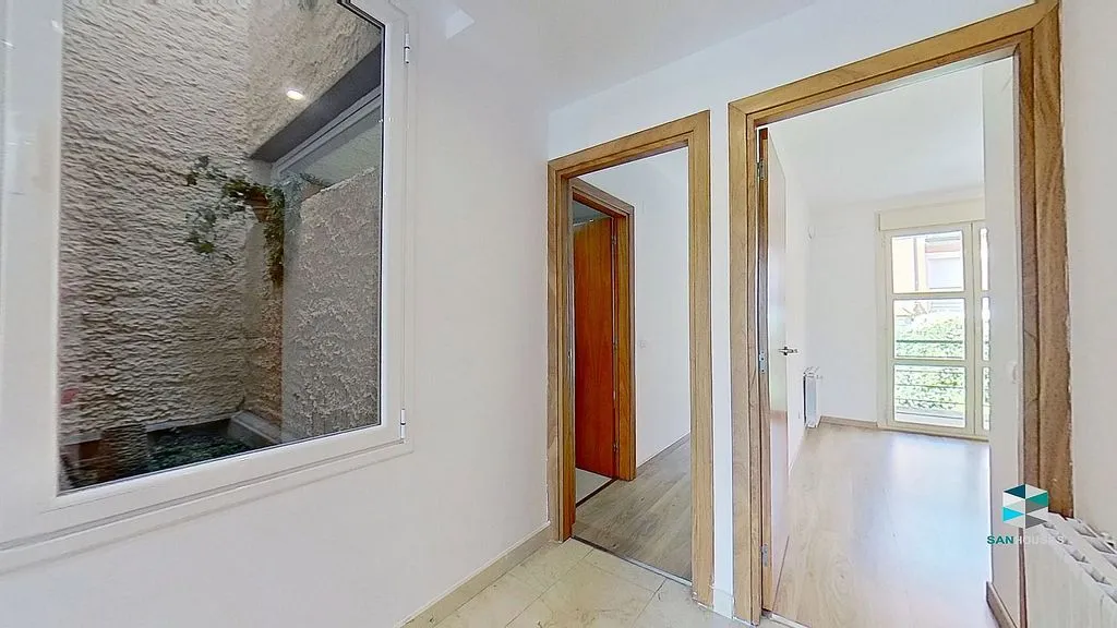Esik - Terraced House with Pool in Miramadrid
