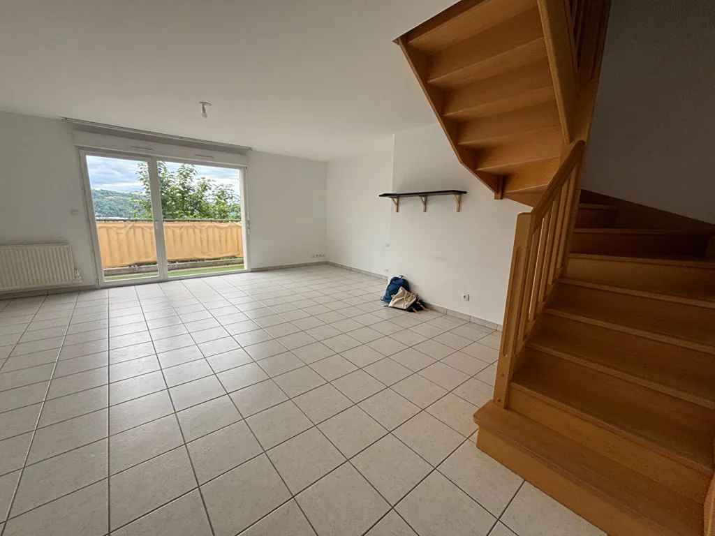 Séjour - Appartement Duplex avec Vue sur le Rhône à Saint-Cyr-sur-Rhône