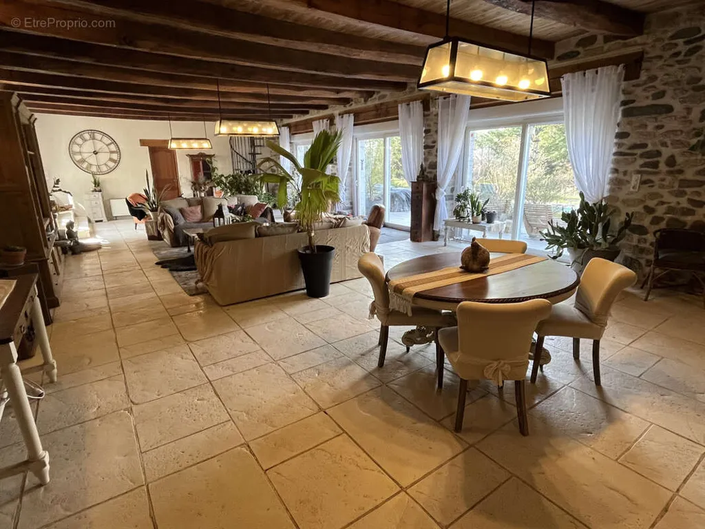 8-room house in Graissac