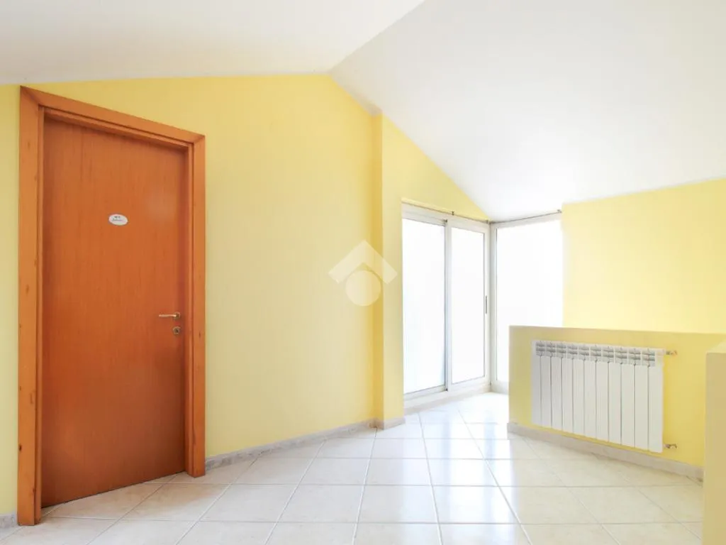 Esik - Semi-detached Villa with Private Courtyard in Città Sant'Angelo