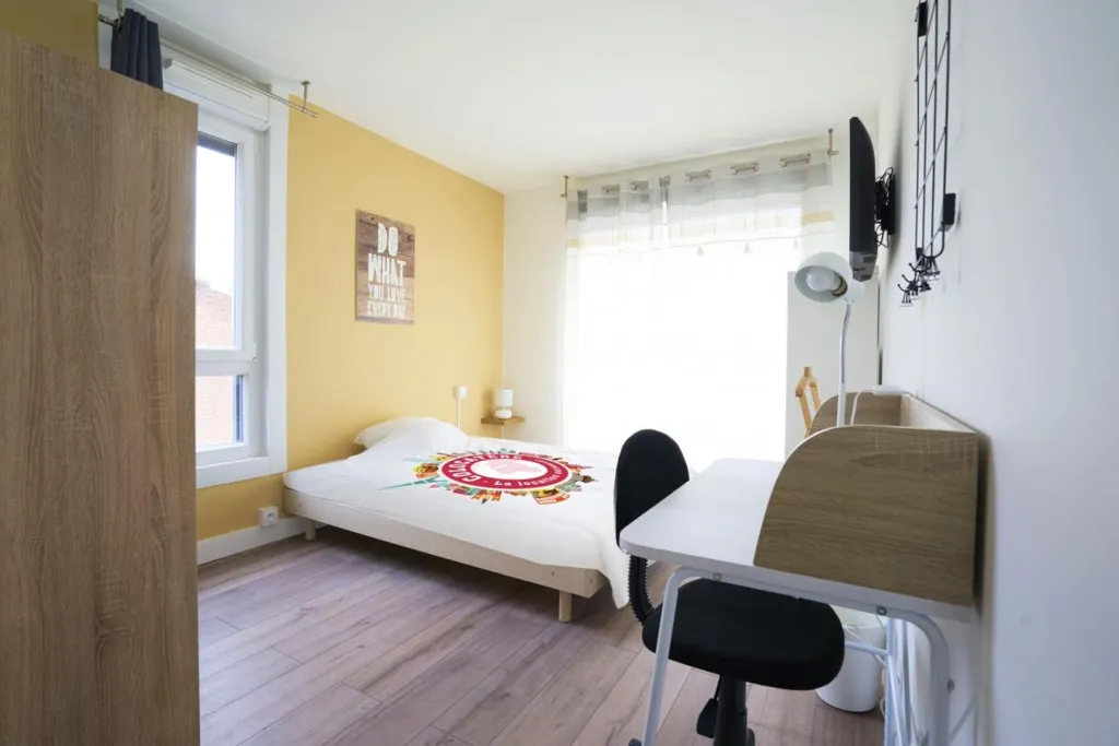 Chambres - Colocation Meublée avec Balcon à Lille