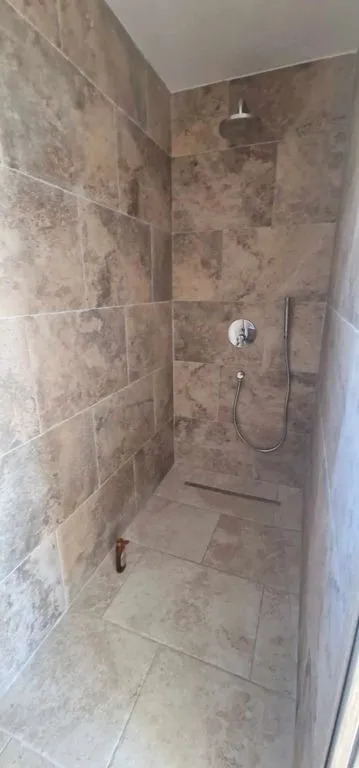 Salles de bain - Villa Contemporaine avec Piscine près de Narbonne