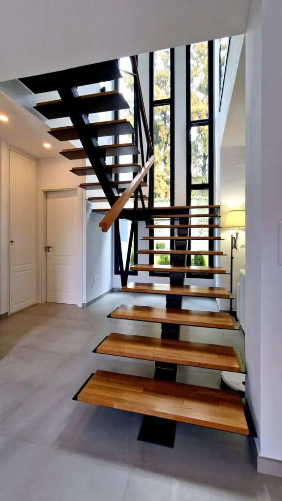 Toad - Modern Villa with Terrace in Valencina de la Concepción