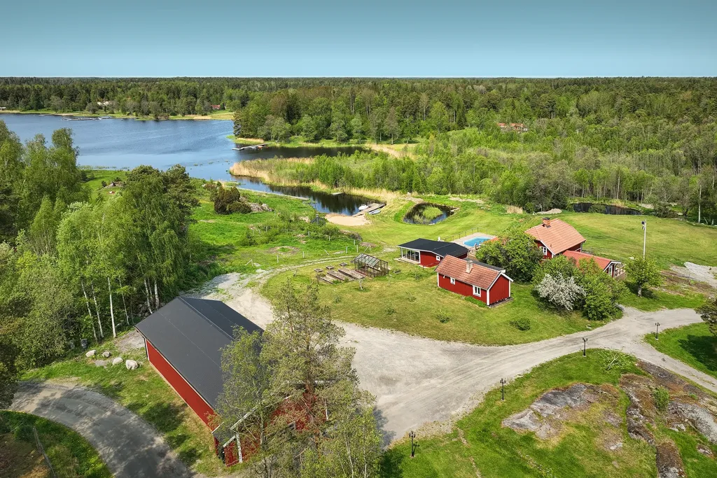 Vue aérienne - Waterfront House with Boat Slip in Gräddö