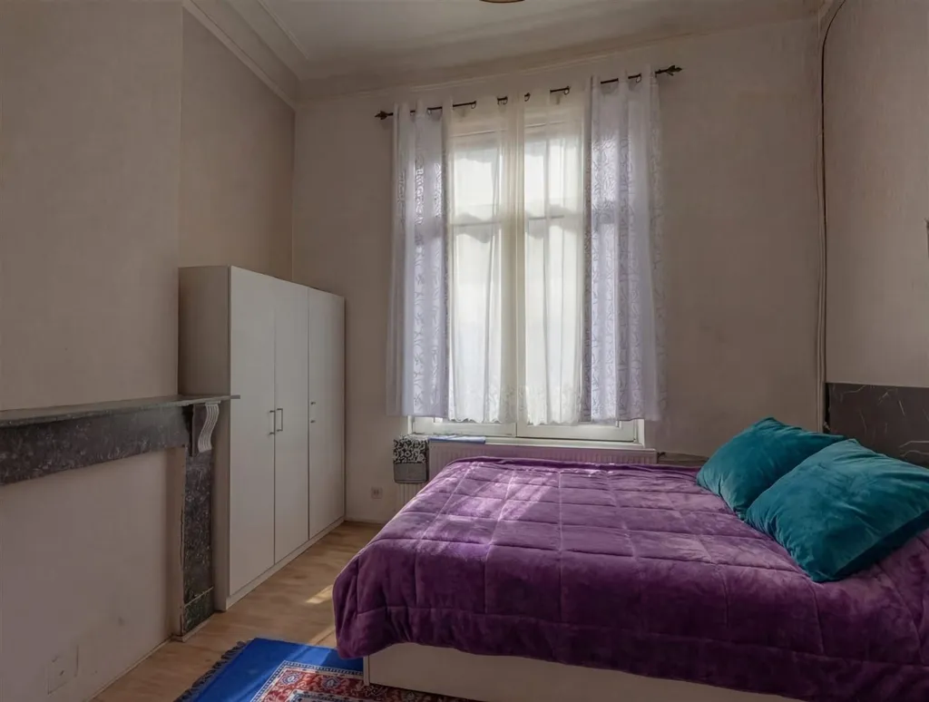 Magamistoad - Néoclassical Apartment Building in Brussels