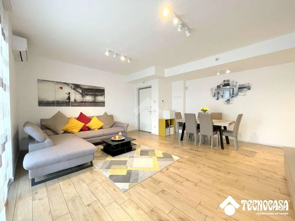 Elutuba - Modern Triplex with Terrace in Cornaredo
