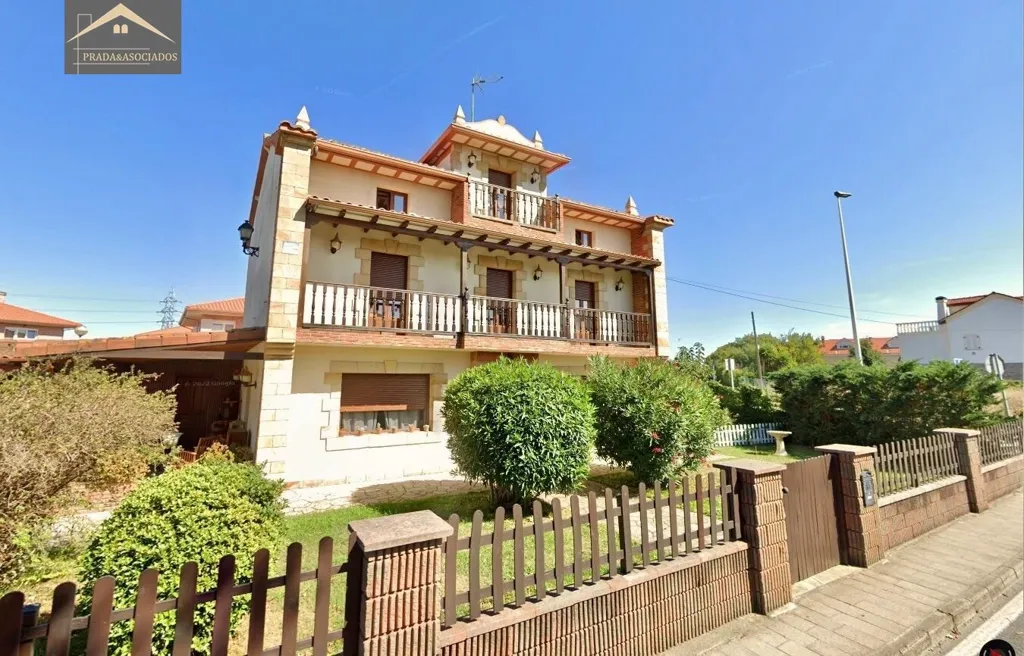 Extérieur - Rustic Chalet with Pool near Santander