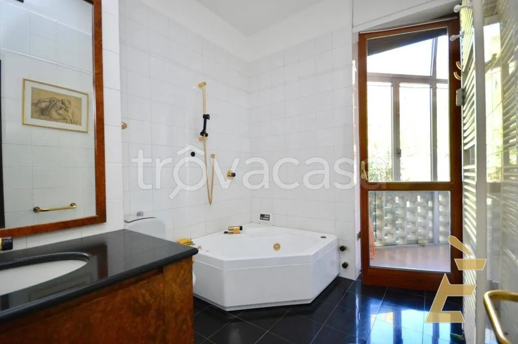 Vannitoad - Penthouse with Panoramic View in Moncalieri