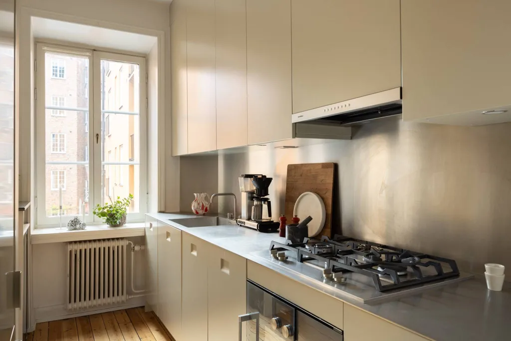 Cuisine - Parisian-Style Flat with Balcony in Vasastan
