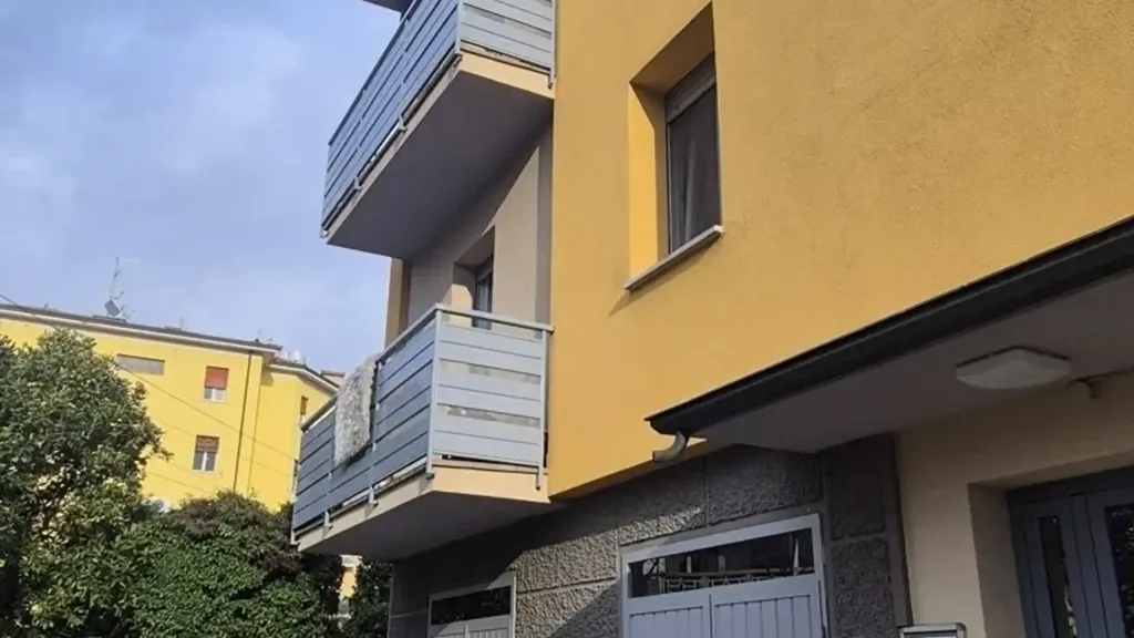 Extérieur - Trilocale with Garage in Modena's Buon Pastore