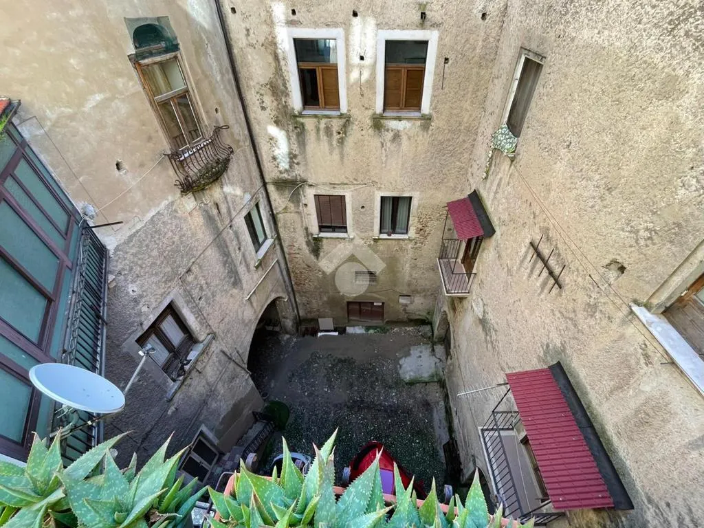 Aed - Historic Apartment with Balconies in Cosenza
