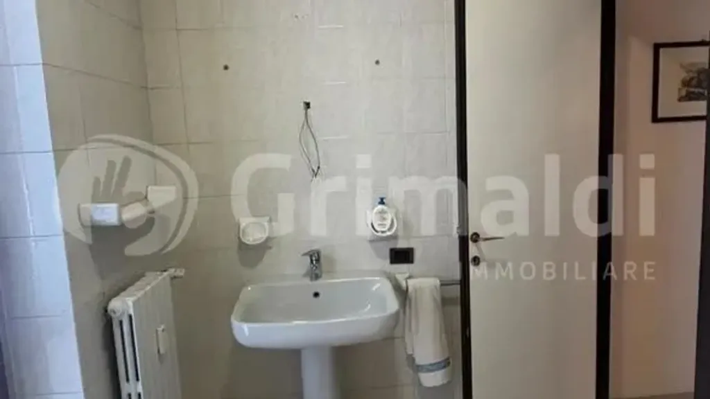 Vannitoad - Apartment with Triple Aspect in Abbiategrasso