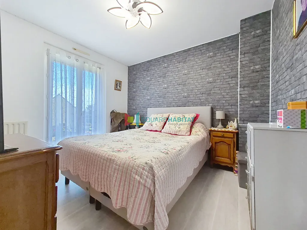 Chambres - Maison avec jardin et terrasse à Trébedan