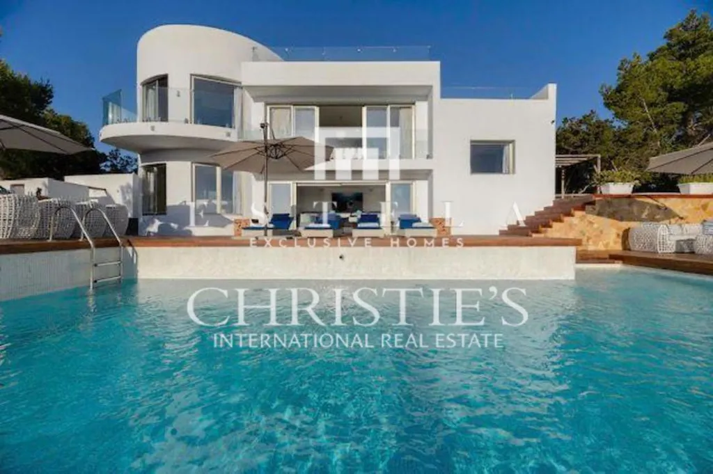 Bassein - Detached House with Infinity Pool in Cala Salada