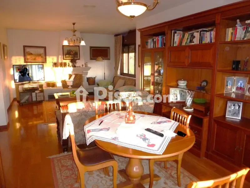 Sala da pranzo - House with Large Finca in Vigo